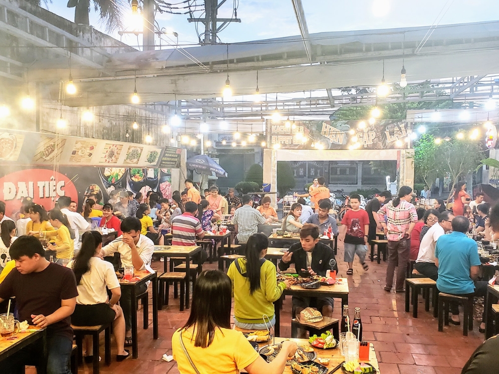 Đôi nét về Buffet lẩu nướng Kachu (không gian, menu)